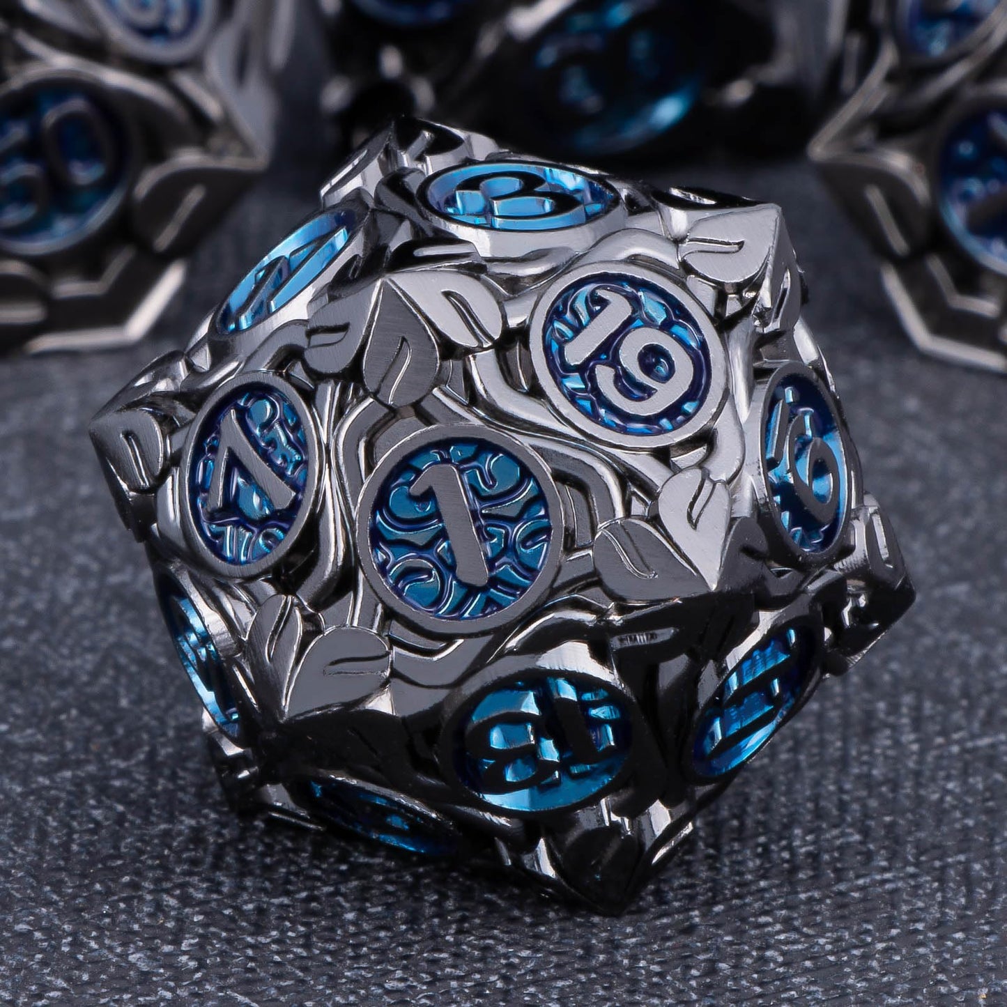 Kerwellsi Metal Dnd Dice Set D&D, 7Pcs Nature Vines Leaf Dungeons And Dragons Role Playing Dice With Gift Box, Black Blue Polyhe