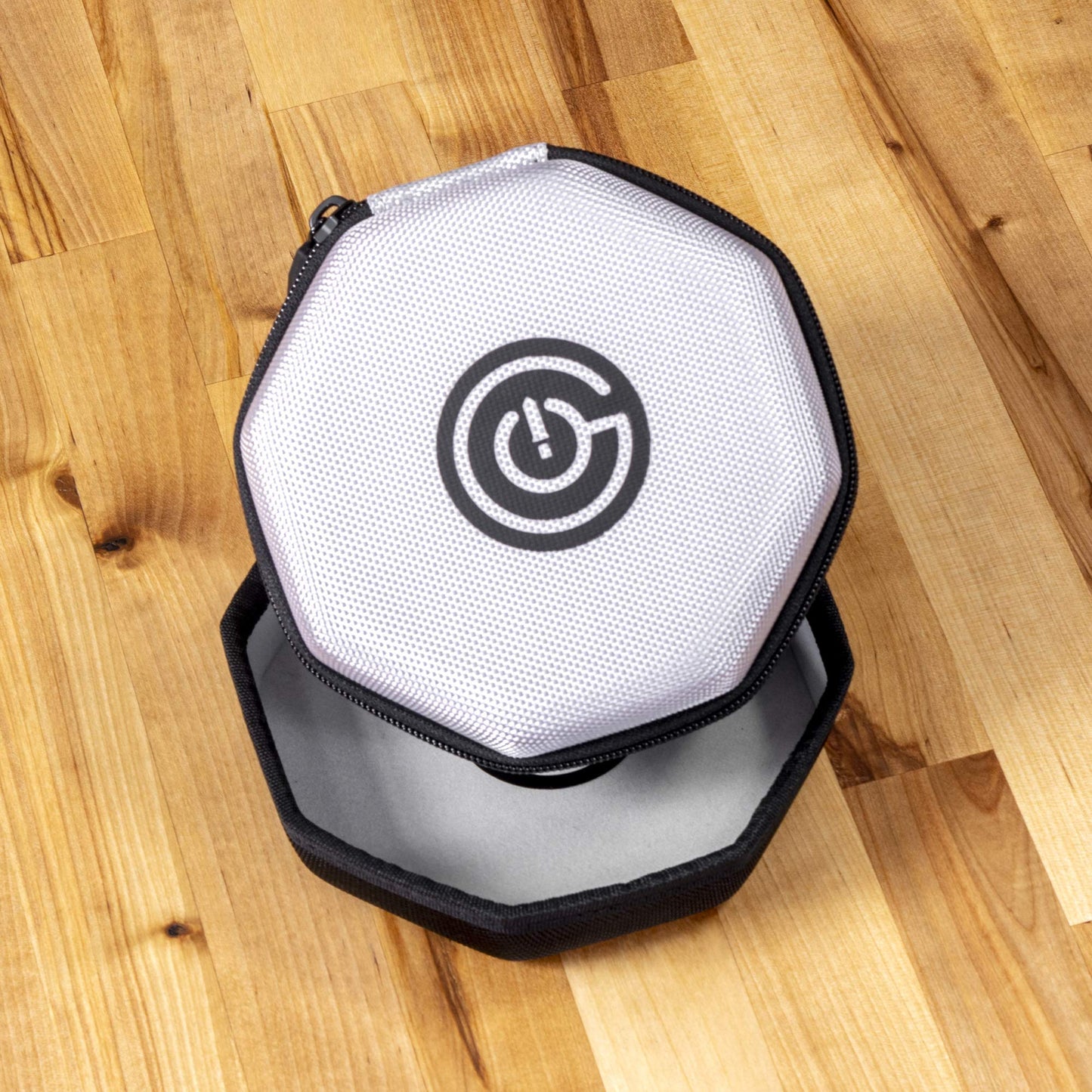 Geekon Protective Padded Dice Case & Integrated Felt Dice Tray For Board Games, Tabletop Games And Rpgs - Holds & Protects Over 75 Dice! Perfect For Game Night! (Gray)