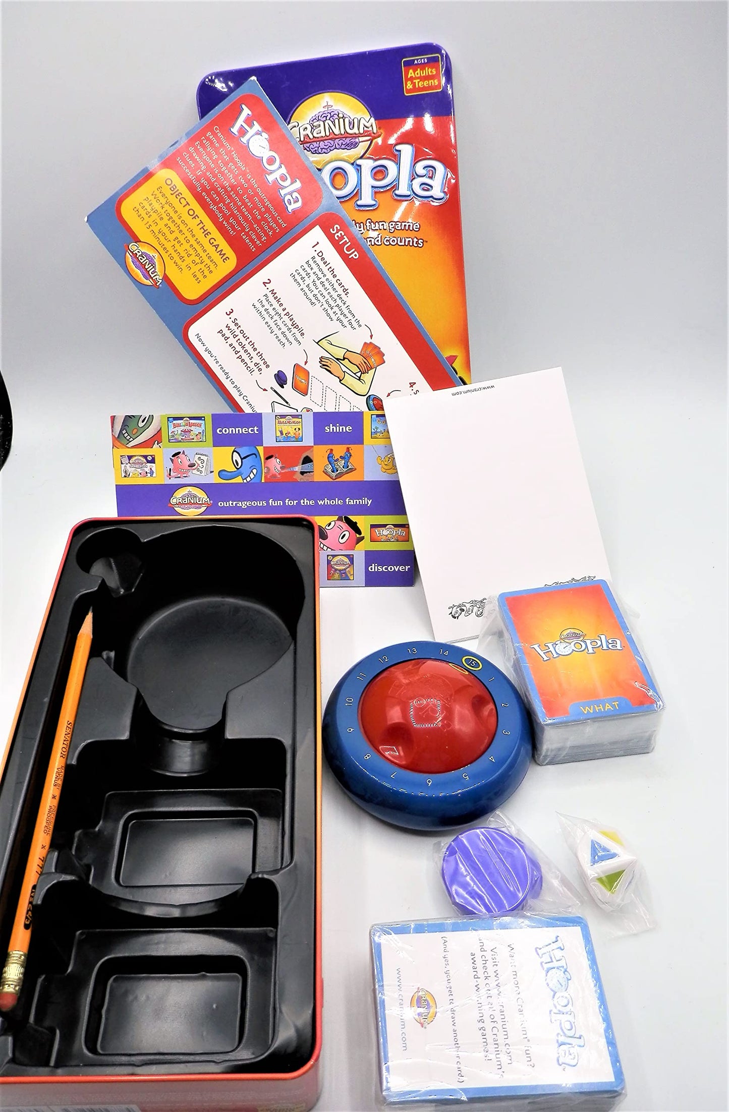 CRANIUM Hoopla Tin Game - 1010300AA.100E - Classic Family Fun, Engaging Party Game