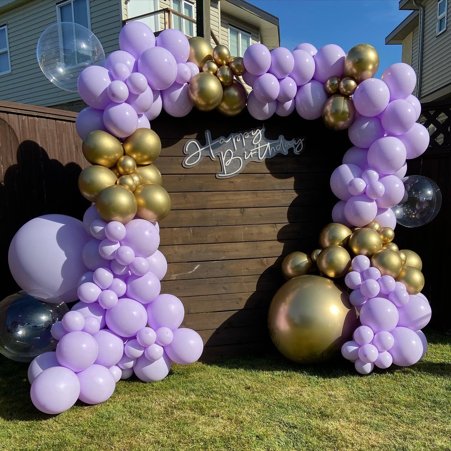 Bezente Pastel Purple Latex Party Balloons - 100 Pack 12 Inch Round Helium Lavender Light Purple Lilac Balloons For Wedding Baby