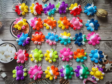 Roaqua 30 Packs Bulk Octopus Backpack Keychain Mini Pop Fidget For Students Gifts And Octopus Christmas Party Favors,Students Bu
