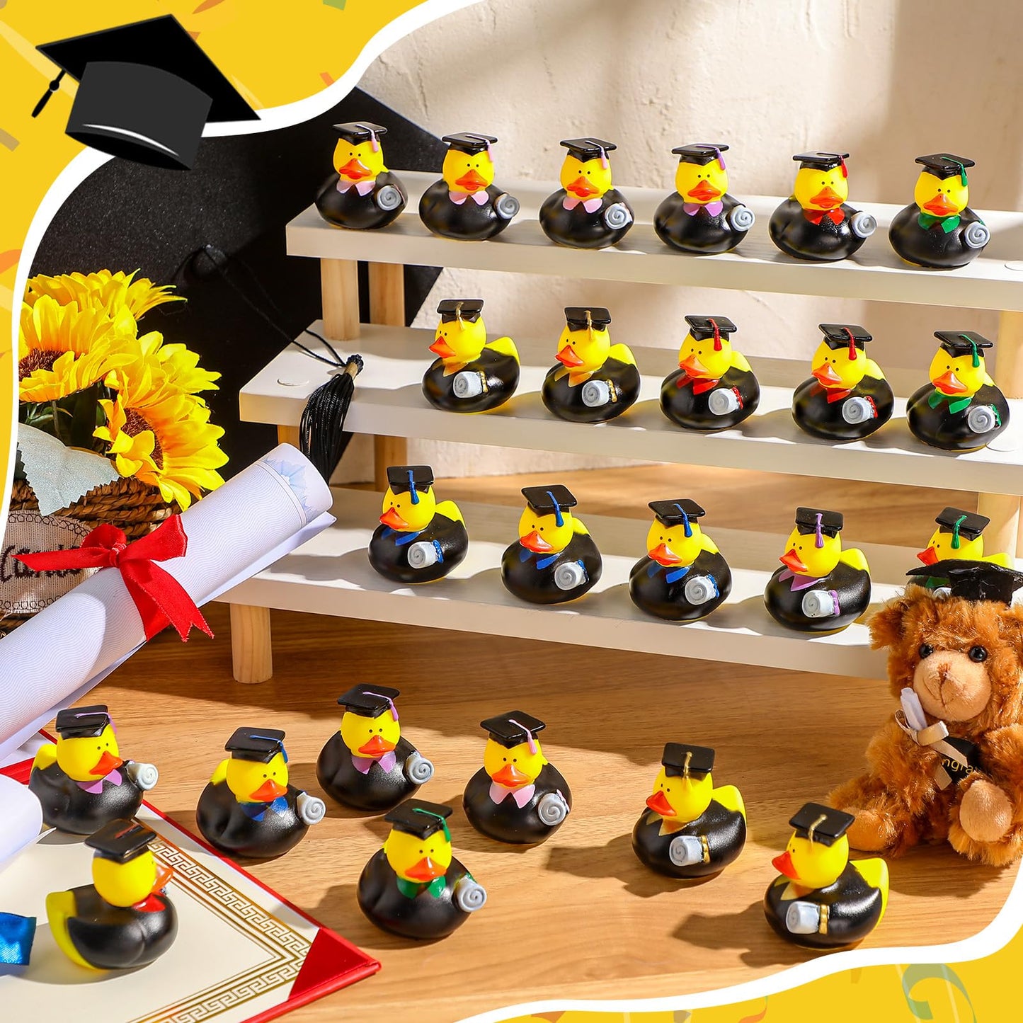 Sratte 24 Pack 2 Graduation Ducks Class of 2025 Diploma Grad Bulk Rubber Ducks for Cruise Student Adults Graduates Gift Prize Gr