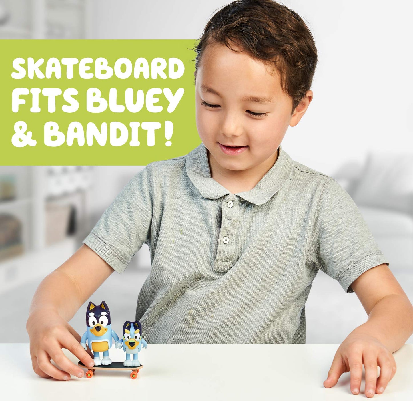 Bluey - Skateboarding 2.5'' & Dad 3.27'' Figures - 2 Pack, Multicolor (13042)