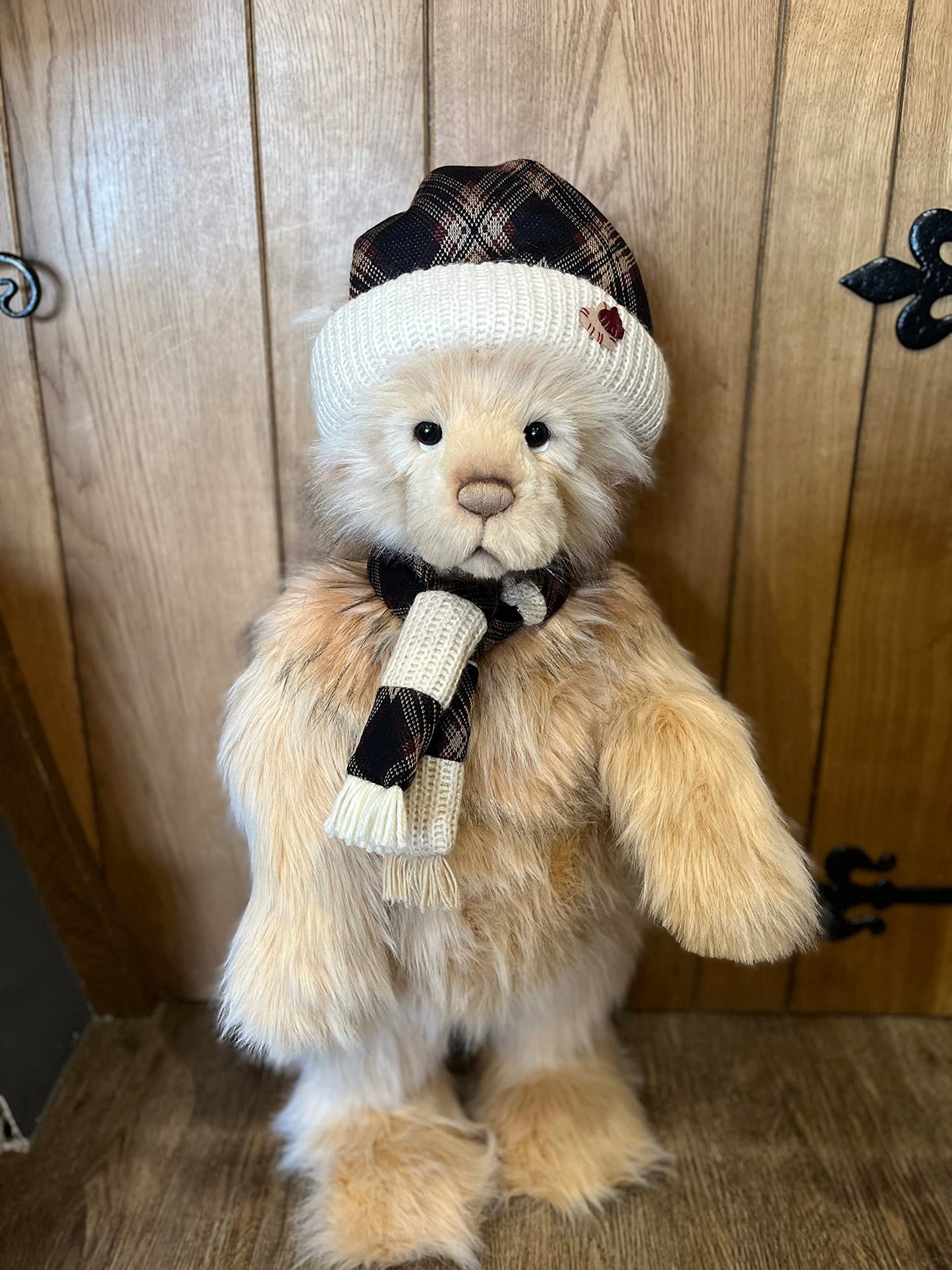 Charlie Bears 2022 - Hub Bub | Teddy Bear Plush - (Limited Edition - 1000 Pieces) Handmade Collectable | Fully Jointed Cuddly Stuffed Soft Toy Gift - 30'