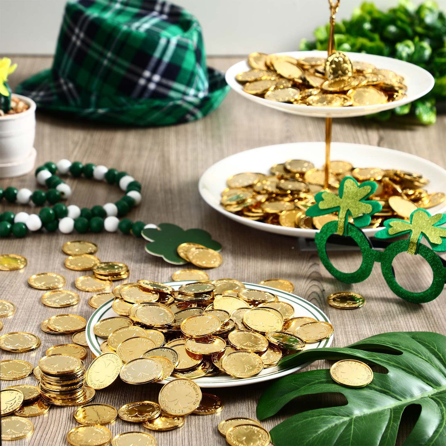 Sanwuta 400 Pieces Gold St. Patrick's Day Plastic Coins Bulk Lucky Shamrock Leprechaun Coins St Patricks Day Decorations with 3
