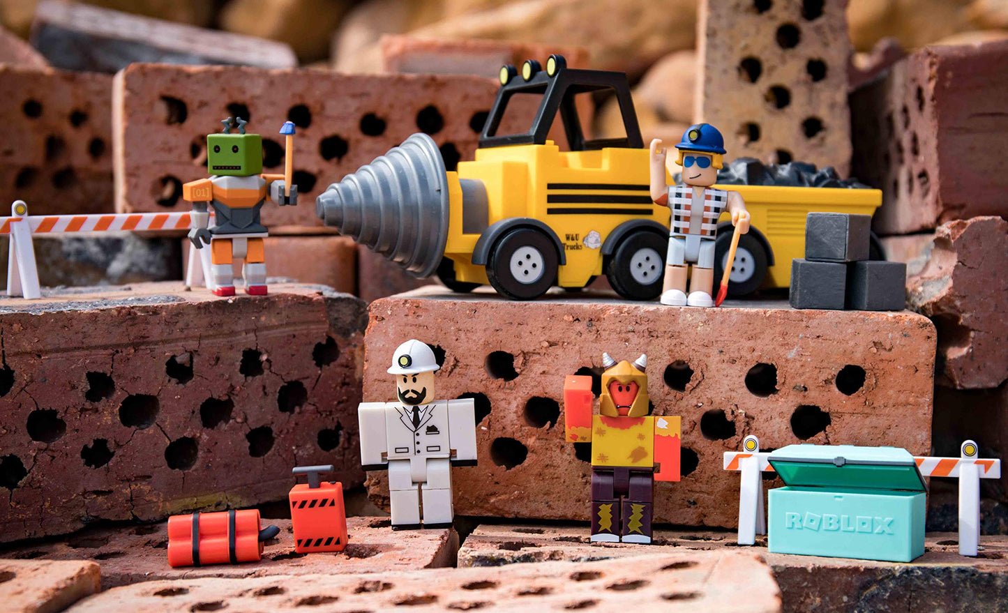 Roblox Action Collection Operation TNT Playset - Includes Exclusive Virtual Item, Plastic, Model SG_B077Y5MBNQ, Color: Operation TNT