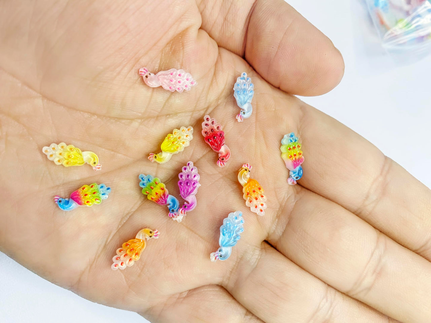 200Pcs Mini Peacock Decor For Dollhouse Resin Animal Tiny For Crafts Micro Miniature Peacock For Fairy Garden Dollhouse Micro La