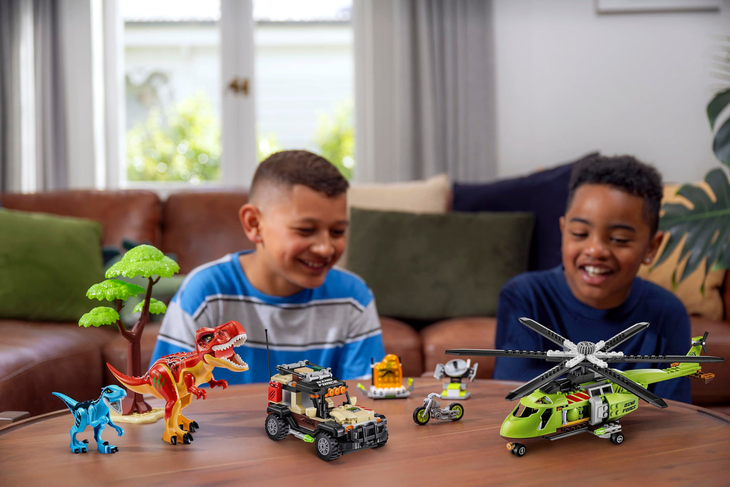 ZURU MAX-Dino Adventure US-Series 1-(552 pcs) Box PLAYSET Assorted