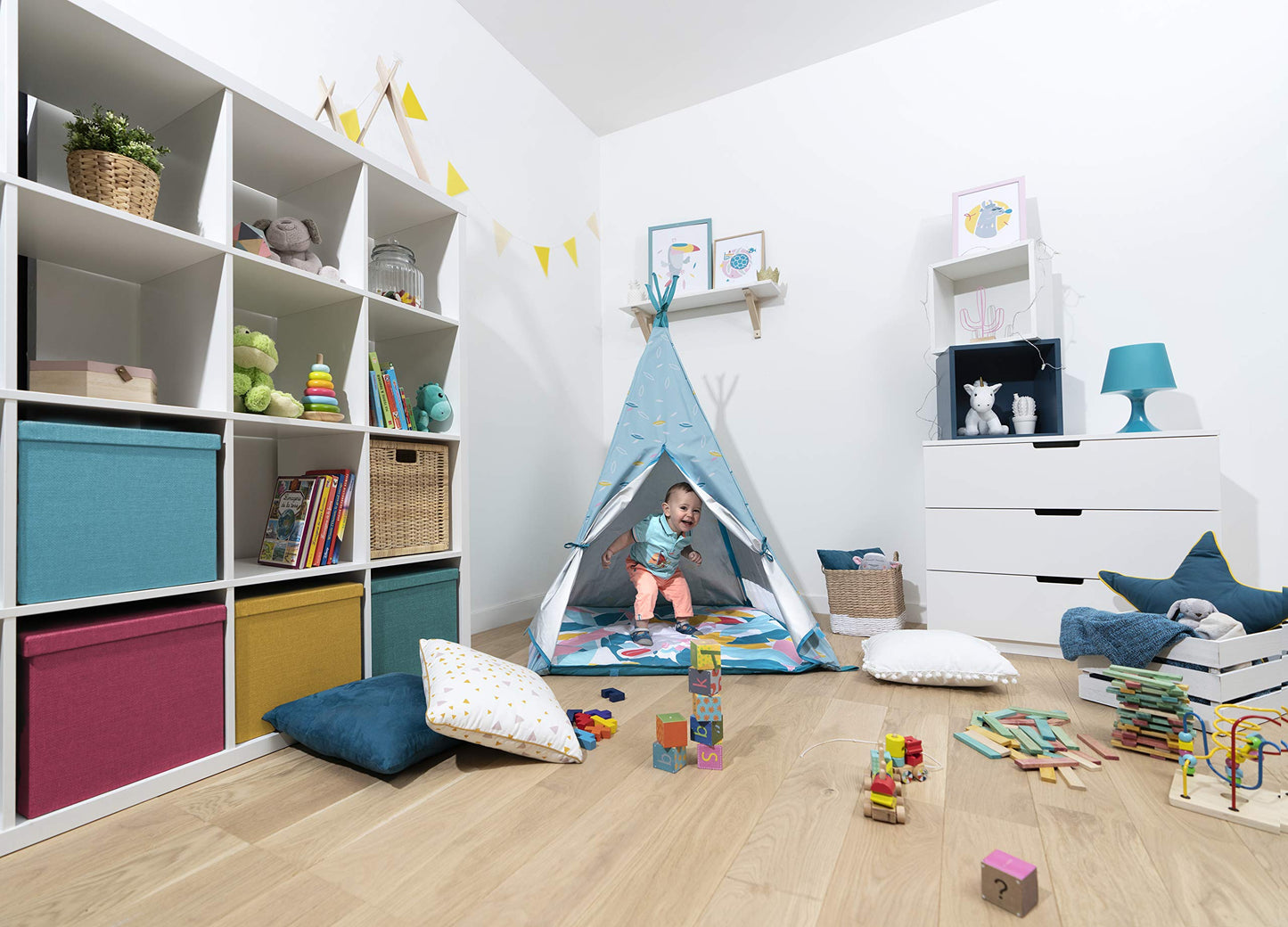 Babymoov Indoor & Outdoor Tipi | Teepee Tent for Kids with Play Mat, Carrying Bag & Pegs Included