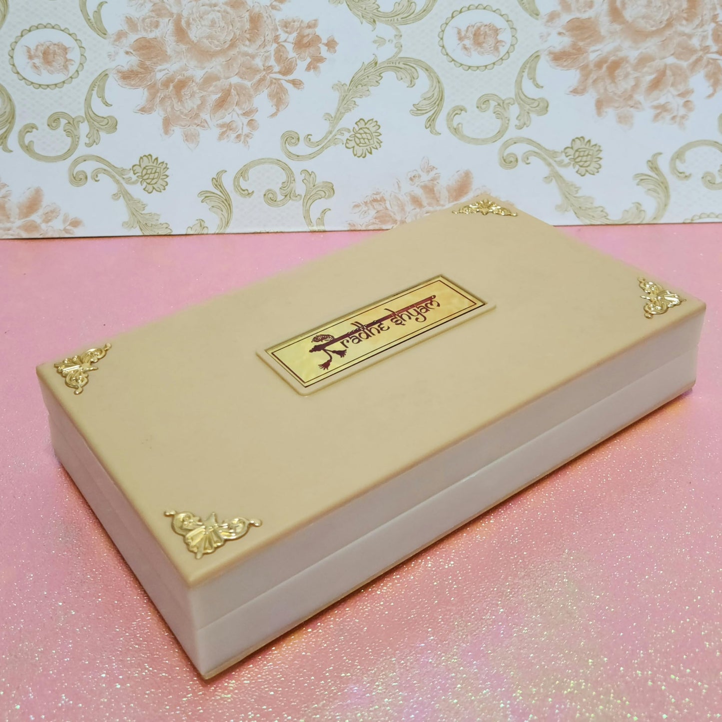 ARNAVIRA Radha Krishna Gold Plated Photo Frame with Charan Paduka Pocket Temple for Diwali Gift,House Warming Gifts Return Gift