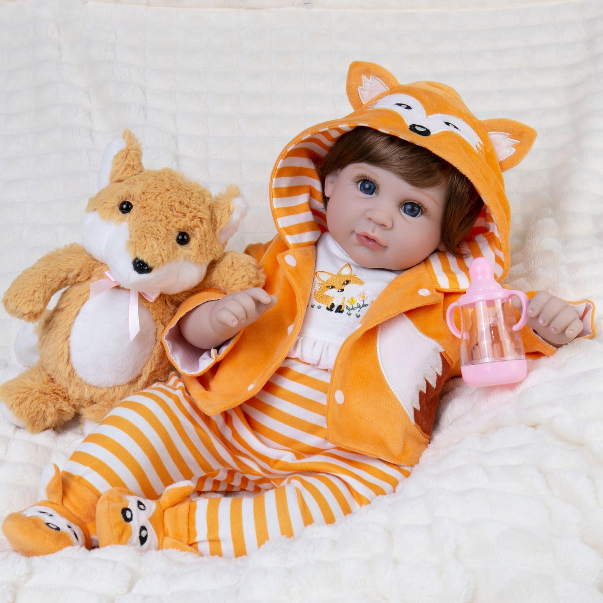 Ekokiz Realistic Baby Dolls 22-Inch Lifelike Baby Dolls Soft Cloth Body Lovely Real Life Reborn Baby Dolls With Clothes And Toy