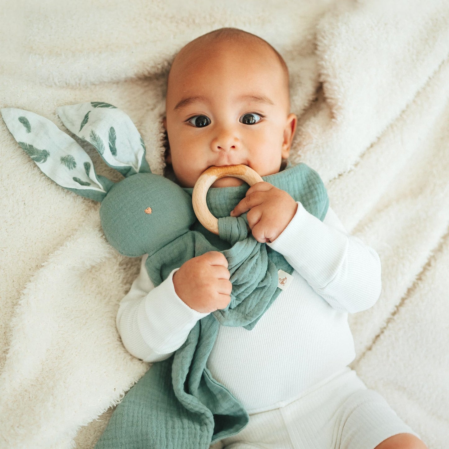 Mikito Organic Cotton Newborn Gift Box  Unisex Baby Gifts Including Muslin Lovey Comforter  Bandana Bib  Wooden Teether & Birth Announcement Sign