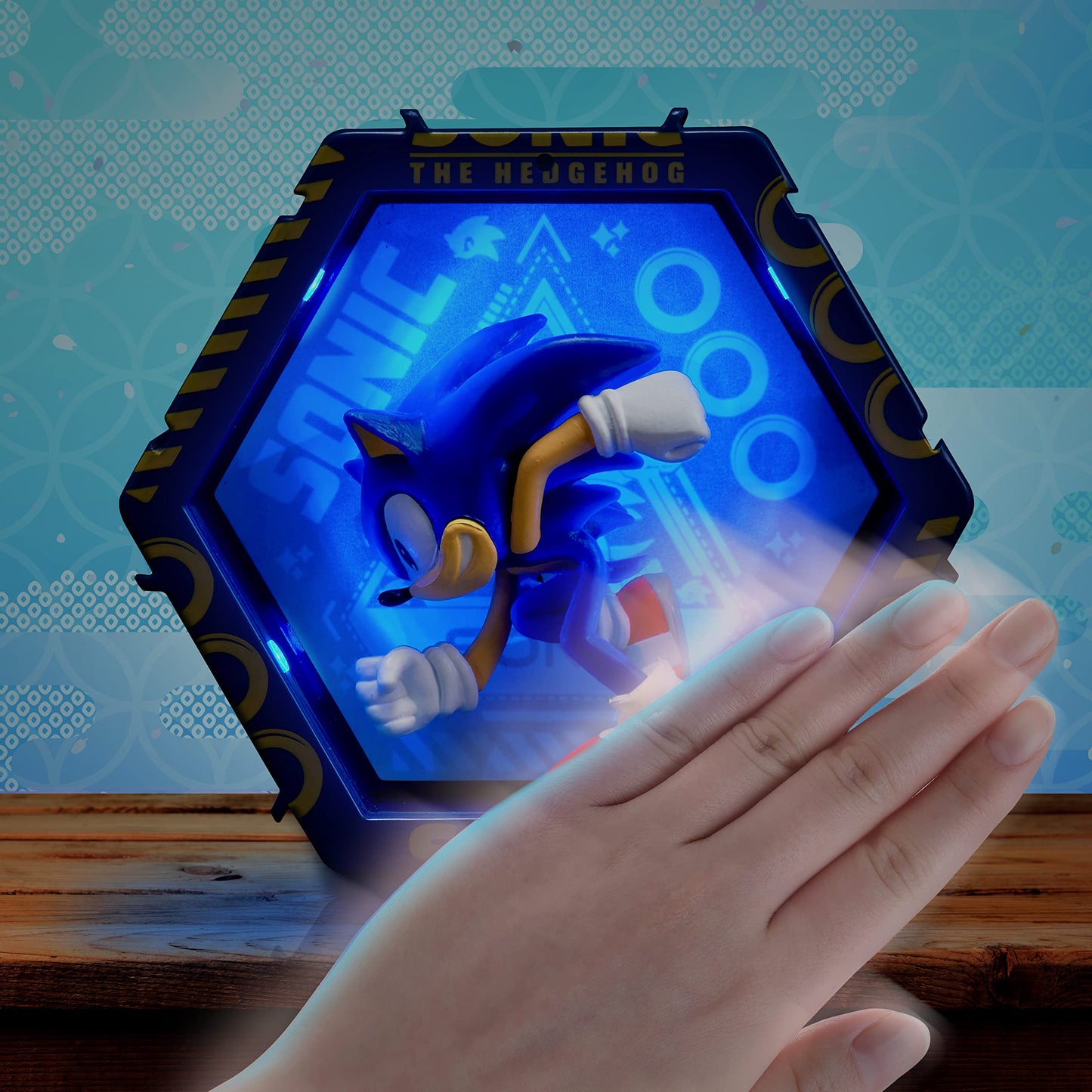 WOW! PODS Sonic The Hedgehog Light-Up Bobble-Head Figure, Blue, 1 Pack, Official Sega Merchandise for Ages 5+