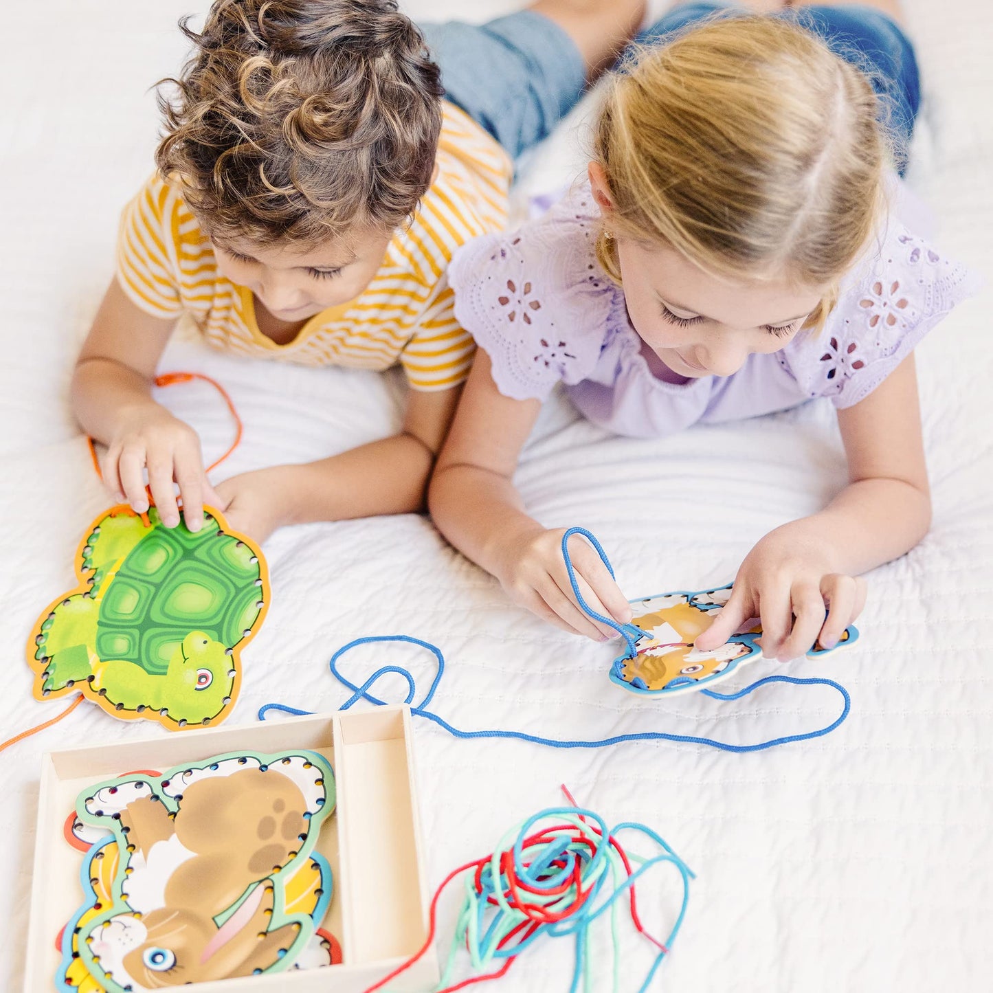 Melissa & Doug Wooden Panels & Laces - Pets | Developmental Toy | Lacing Activities | 3+ | Gift For Boy Or Girl