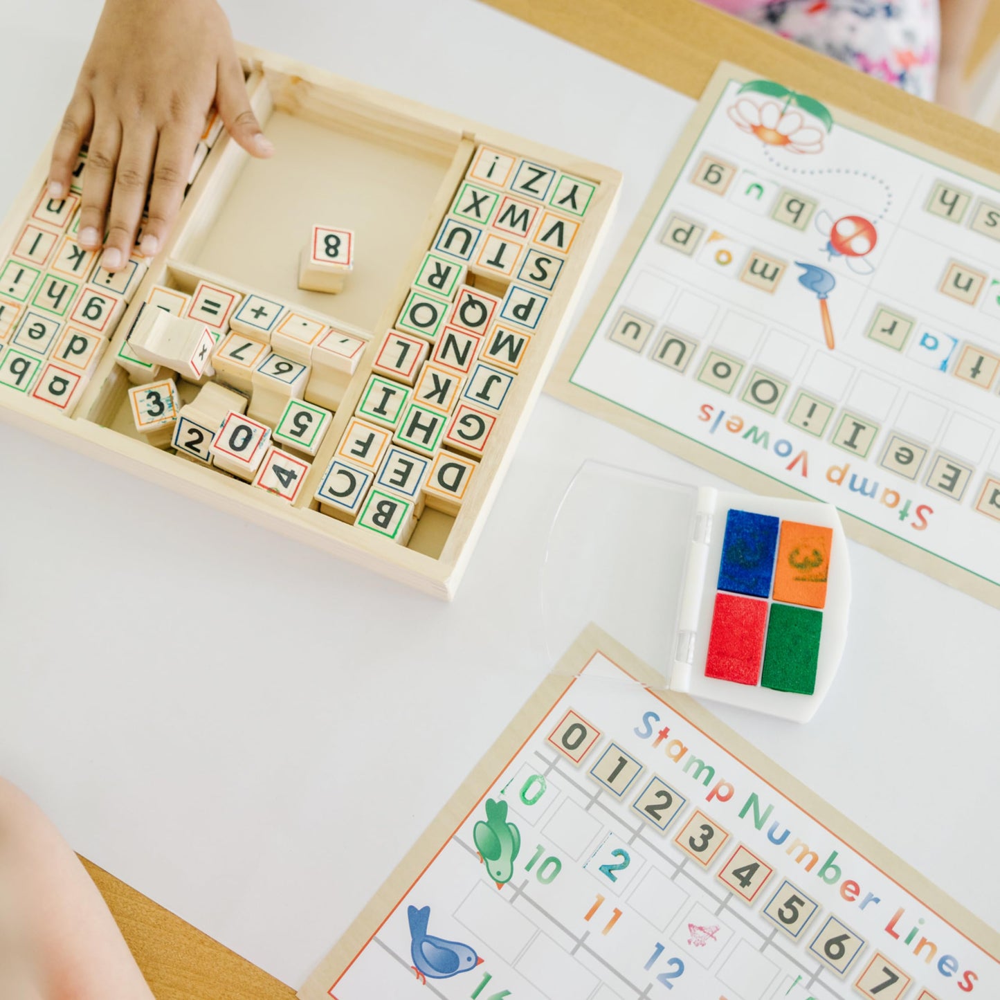 Melissa & Doug Deluxe Letters and Numbers Wooden Stamp Set ABCs 123s With Activity Book, 4-Color Stamp Pad ABC Stamps, Kids Arts