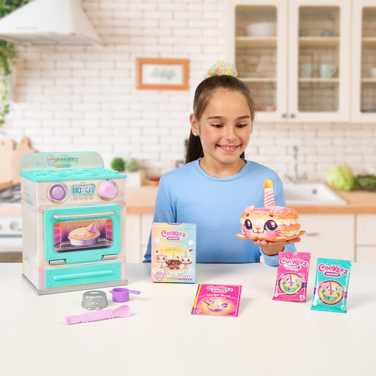 Cookeez Makery Oven For Party Treats, Mix Your Cuddly Friend! Warm Up The Dough Mix And Create A Warm, Fragrant Interactive Birt