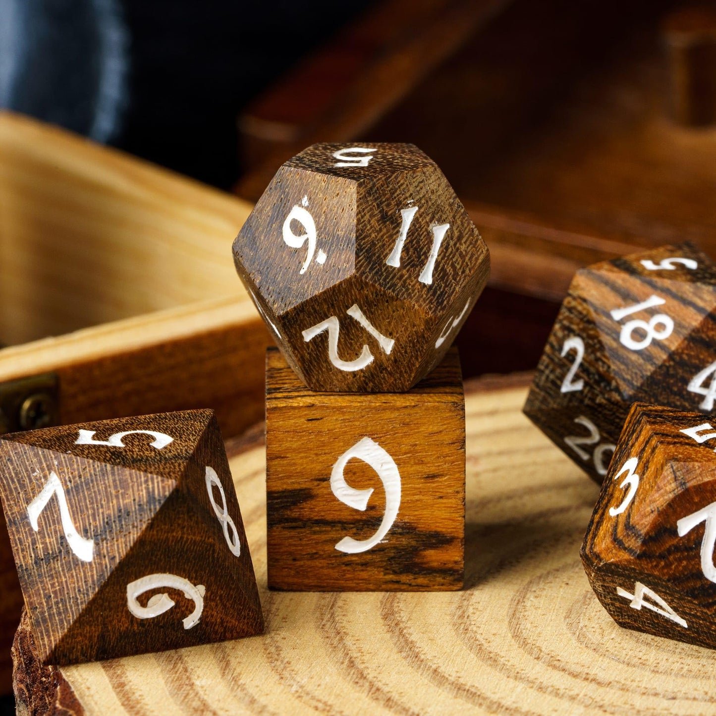 Hddais Wood Dnd Dice, 7Pcs Polyhedral Dice Set With Iron Box, Rpg D&D Dice Made With Wood For Dungeons And Dragons Role Playing