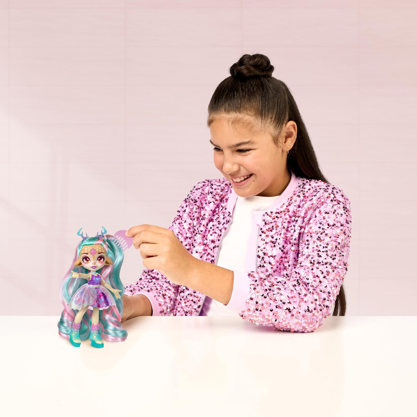 Magic Mixies Pixlings Deluxe Pack - Deerlee The Deer, Shimmer Reveal, Create & Mix Potion, Includes Mini Mixies & 6 Hair Accessories