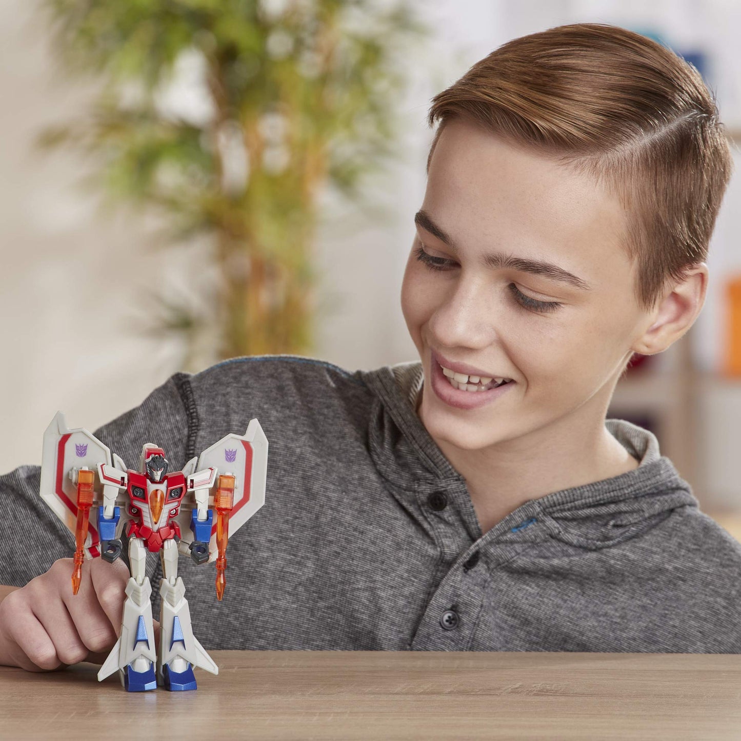 Transformers Bumblebee Cyberverse Adventures Action Attackers Warrior Class Starscream Action Figure, Starseeker Missile Move, 5.4-Inch