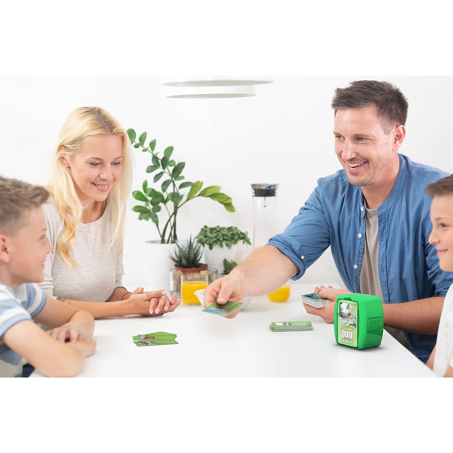 Dinosaurs Top Trumps Quiz Card Game | 500 Questions