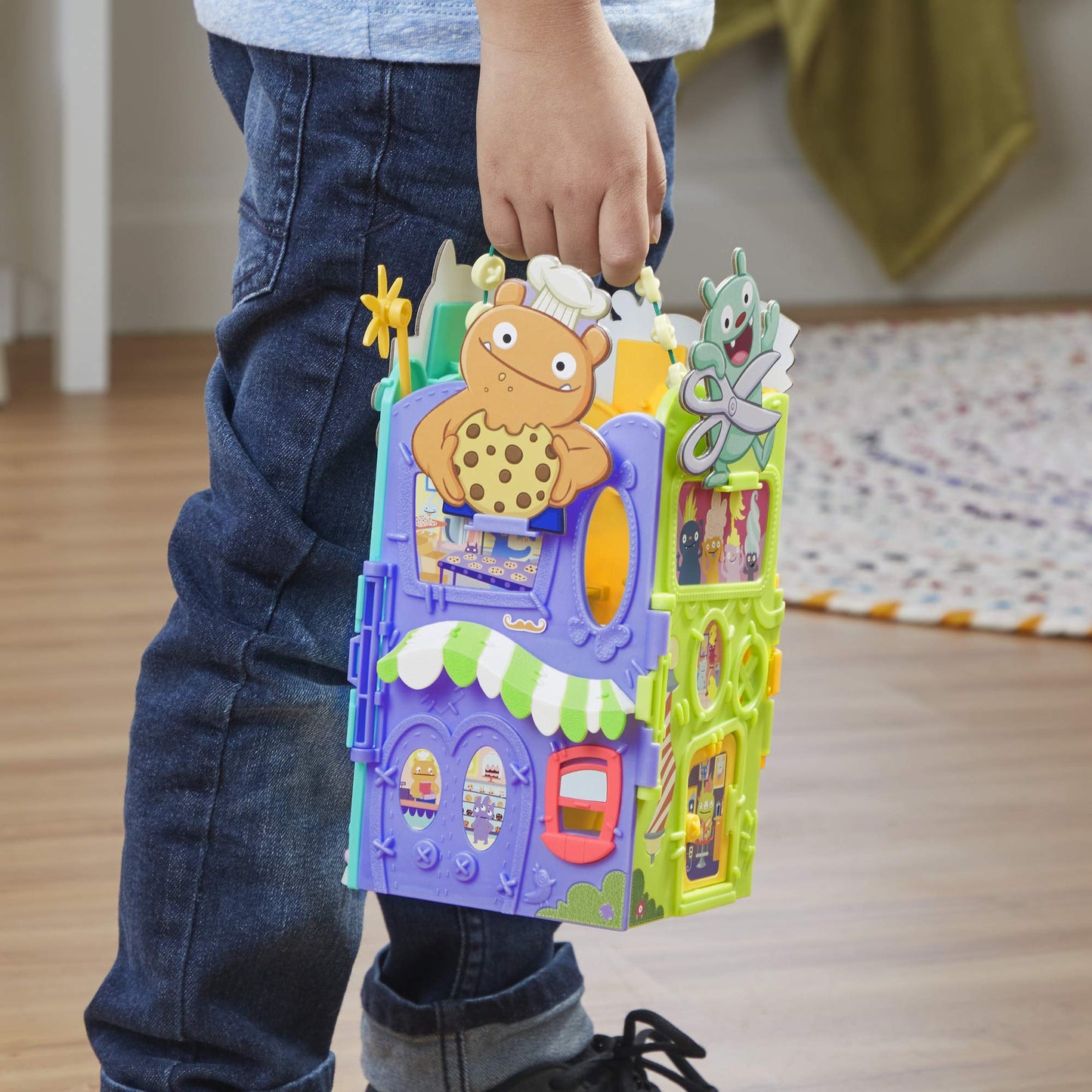 Hasbro Toys Uglydolls Uglyville Unfolded Main Street Playset & Portable Tote, 3 Figures & Accessories