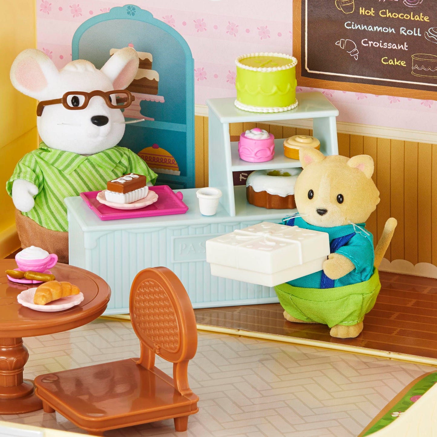 Li'l Woodzeez Pastry Shop Playset - Compact Travel Toy with Dollhouse Furniture for Kids Age 3+, Multicolor