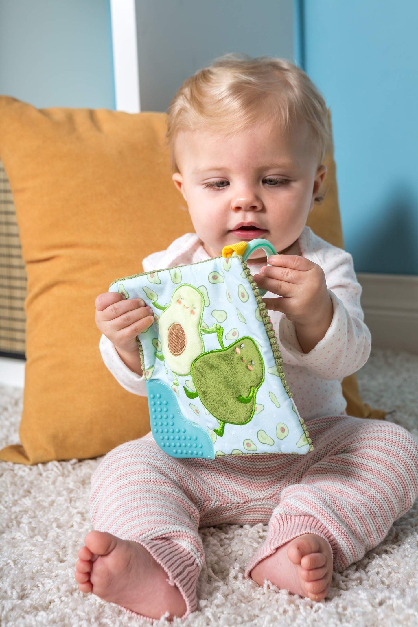 Mary Meyer Crinkle Teether Toy With Baby Paper And Squeaker, 6 X 6-Inches, Yummy Avocado (44141)