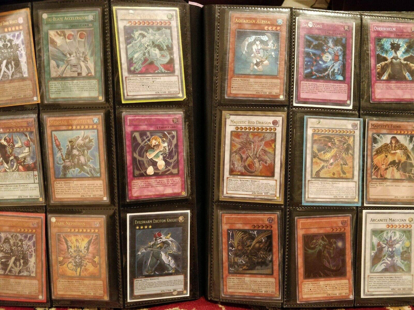 Yu-Gi-Oh! 400 Premium Trading Card Lot - 11 Holos, 25 Rares, Metal Cards