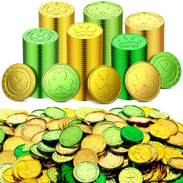 Sanwuta 600 Pieces St. Patrick's Day Gold Coins Plastic Gold Green Lucky Coins St Patricks Day Decorations 3 Leaf Clover Coins S