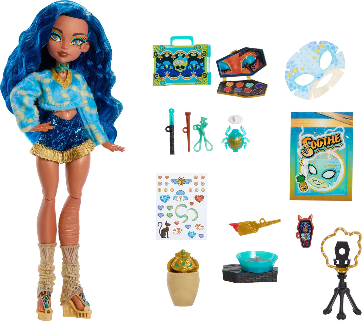 Monster High SelfScare Secrets Cleo De Nile Doll and Accessories Set with 13 Realistic Surprises Like Pottery Set and Makeup