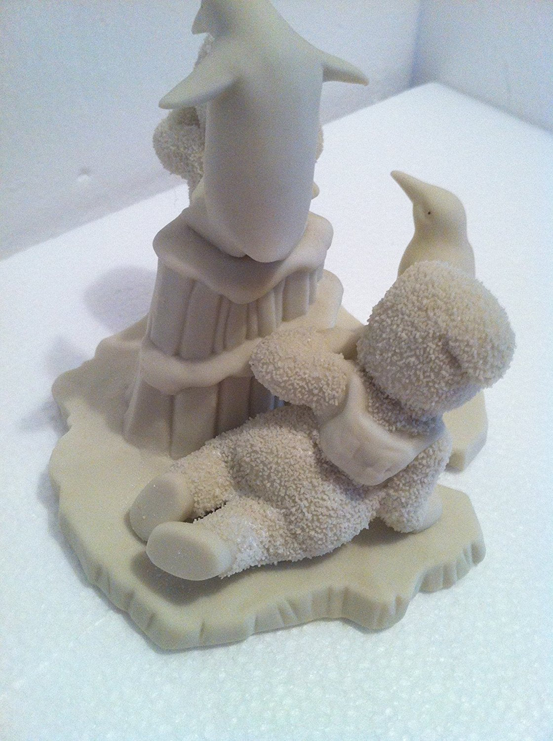 Snowbabies Figurine "You Can't Find Me" - Retired 1996, Rare Collectible, White, Model 68187