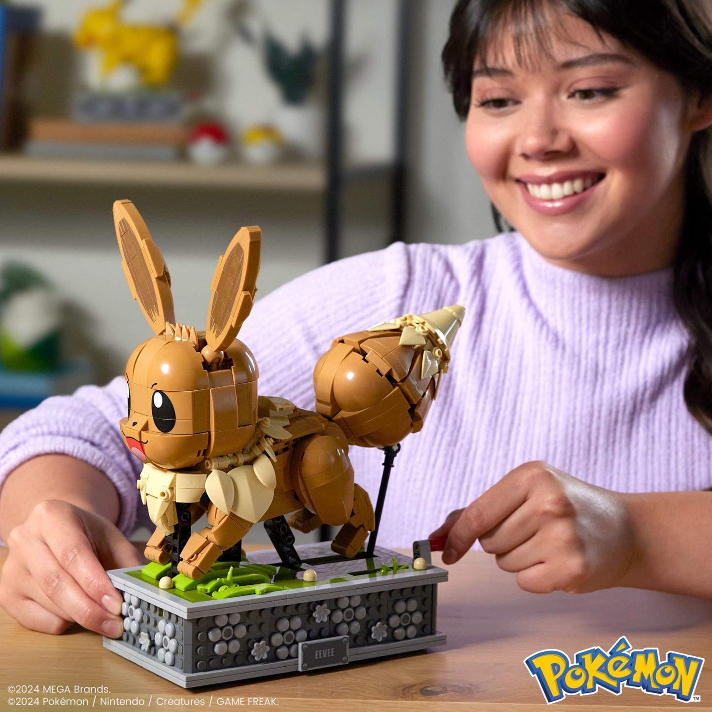 Mega Pokémon Action Figure Building Set - Motion Eevee, 1366 Pieces, Plastic, Multicolor, Model HTH71