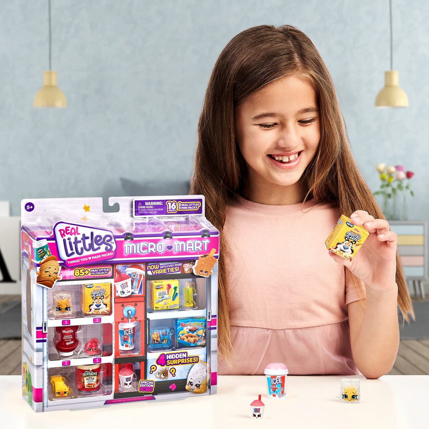 Shopkins Real Littles Collectors Pack  8 Real Littles Plus 8 Real Branded Mini Packs (16 Total Pieces) Style May Vary