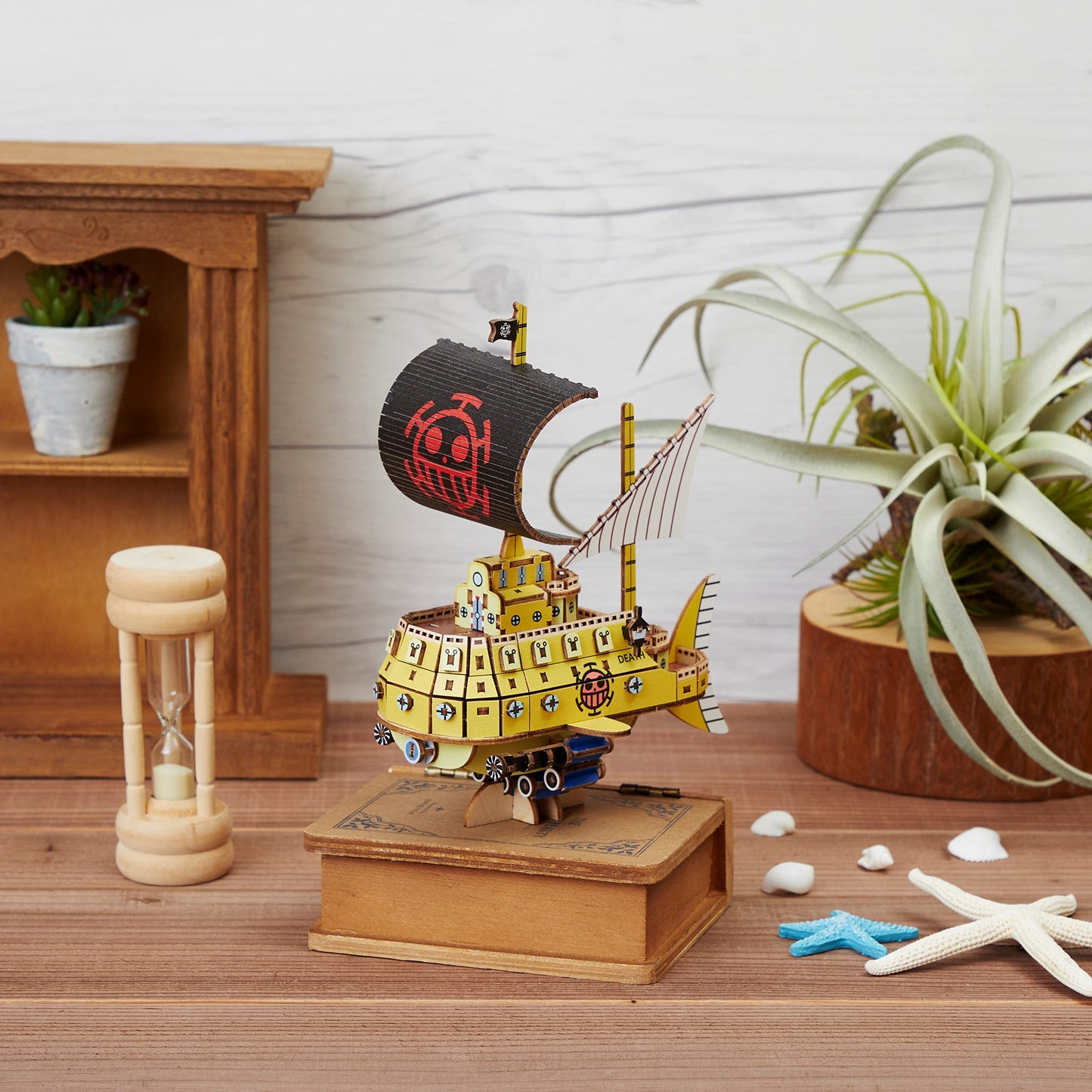 wa-gu-mi One Piece Trafalgar Law Model Kit - Wooden 3D Puzzle - DIY Craft - Red