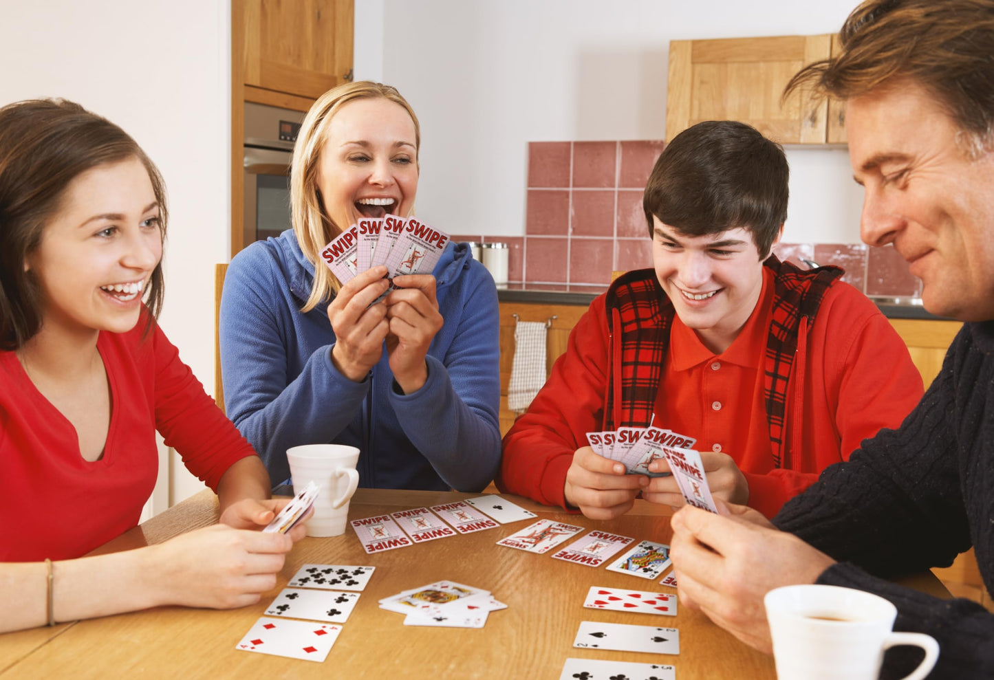 3Z Living Swipe Card Game - Fun Strategy Game for 2-8 Players, Dark Blue, 13.34 cm x 22.23 cm, Ideal for Family Game Night