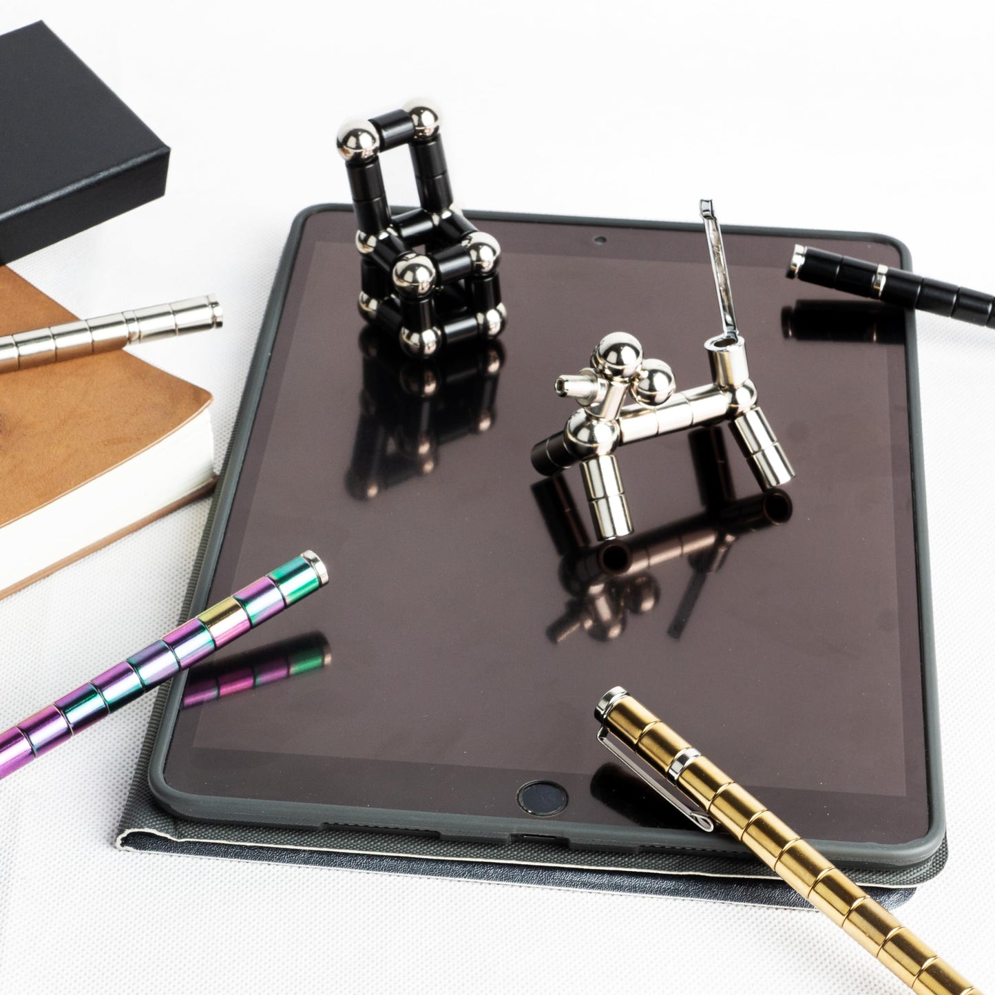 Yagis-S Fidget Pen, Magnetic Pen,Teen Decompression Magnetic Metal Pen, Cool Multifunctional Deformable Magnet Writing Pen, Elim