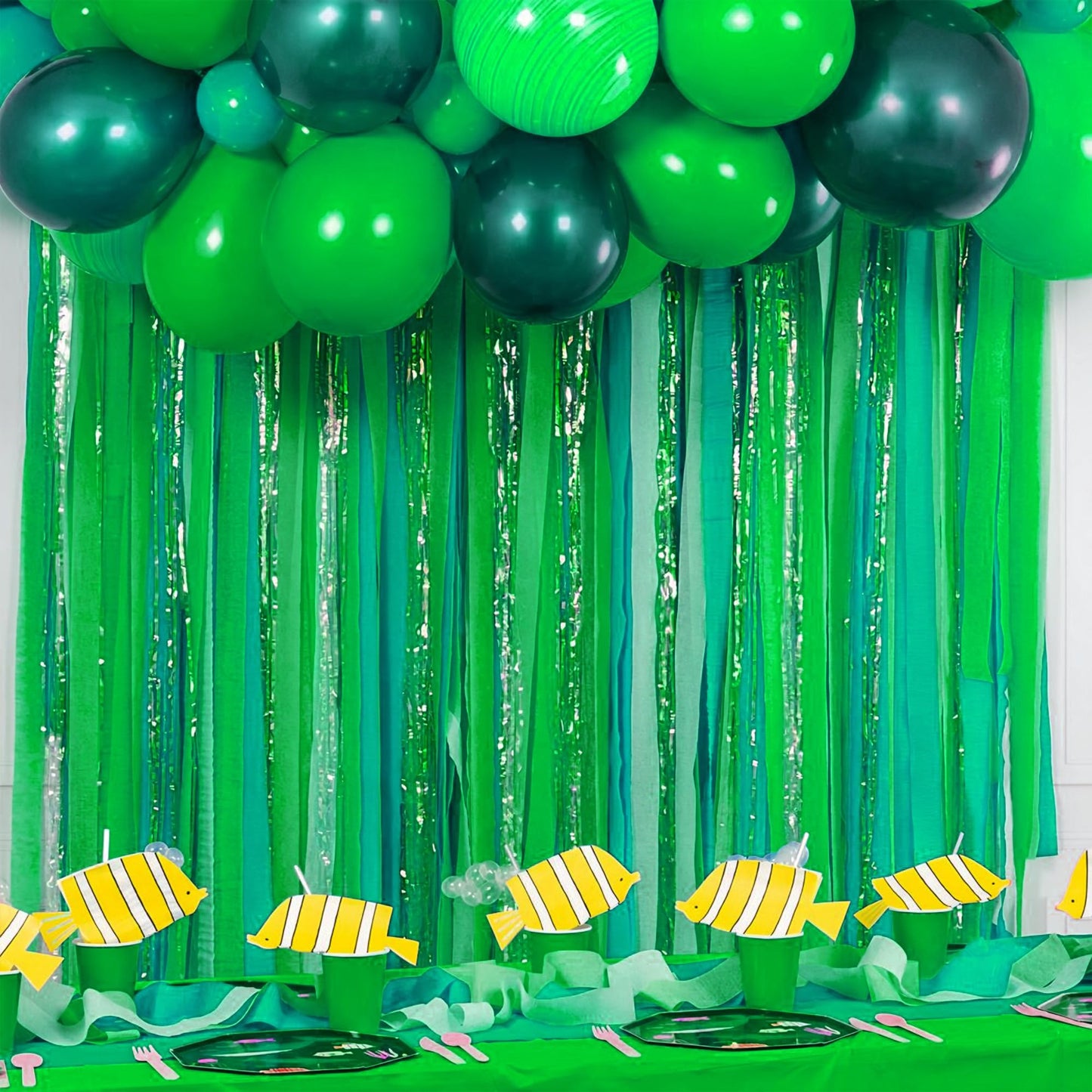 Oun Nana Crepe Paper Streamers 6 Rolls Green 2.2 Inches 738 Feet, Party Supplies DIY Crafts for Birthday, Wedding, Baby Shower,