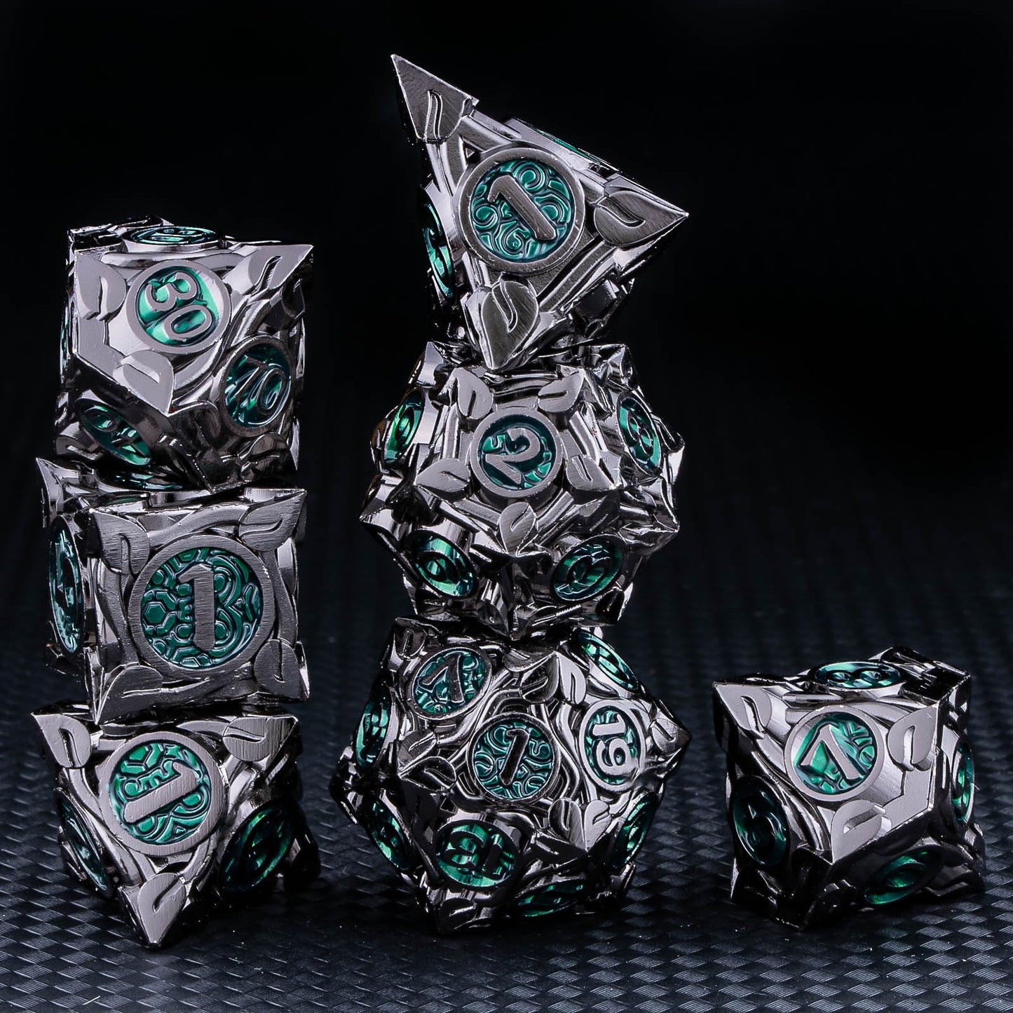 Kerwellsi 7Pcs Metal Dnd Dice Set D&D With Gift Box, Nature Vines Leaf Polyhedral Dungeons And Dragons D And D Dice, Handmade Bl