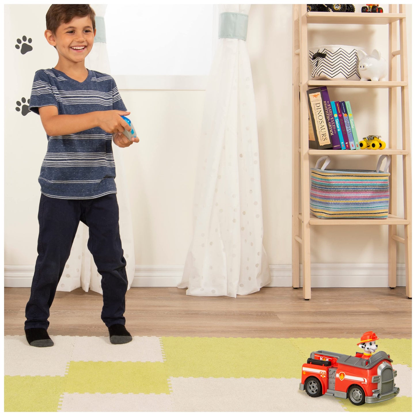Paw Patrol, Marshall Remote Control Fire Truck with 2-Way Steering, for Kids Aged 3 and Up
