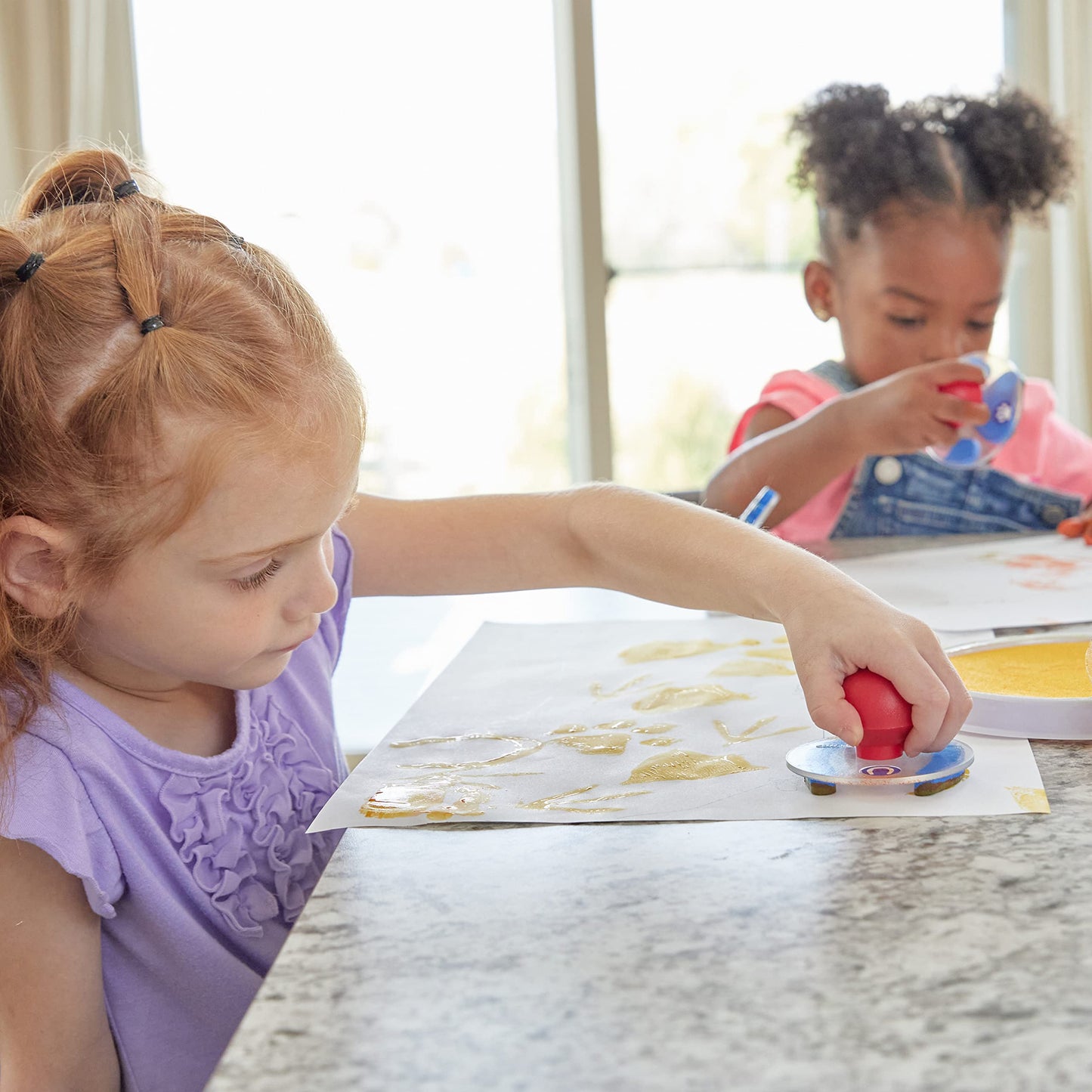 READY 2 LEARN Giant Stampers - Paw Prints - Set of 6 - Easy to Hold Foam Stamps for Kids - Arts and Crafts Stamps for Displays,