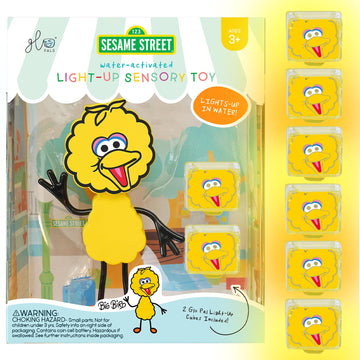 Glo Pals x Sesame Street Water-Activated Bath Toy with 6 Reusable Light-Up Cubes for Sensory Play (Big Bird, Cubes with Characte