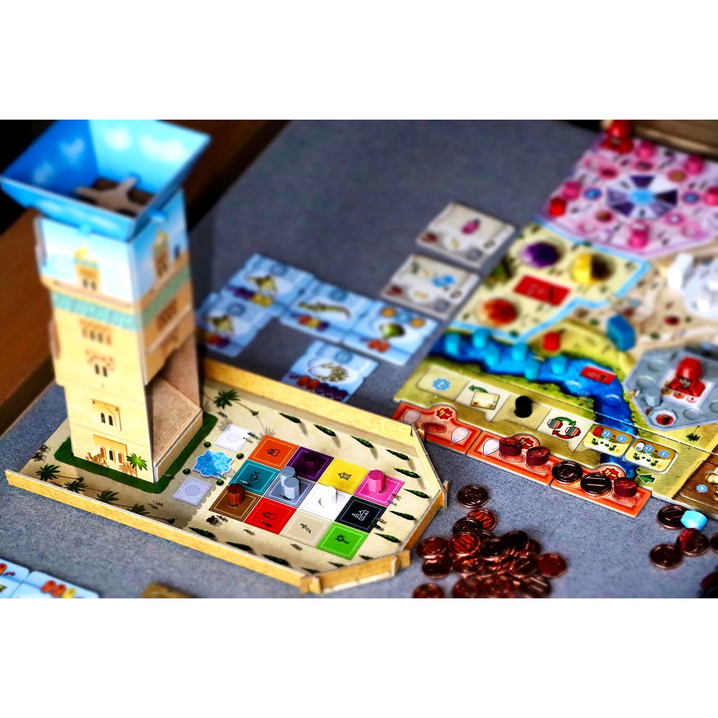 Queen Games Marrakesh Essential Edition Board Game, 2-4 Players, Cardboard, Multicolor, Ages 14+
