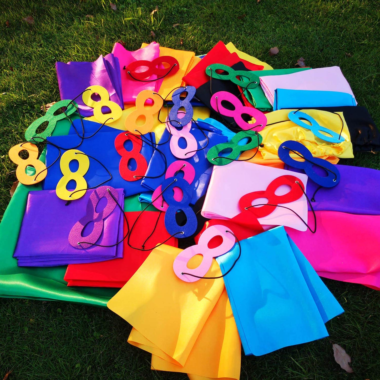 ADJOY Superhero Capes & Masks Set - 20 Packs, Polyester, Mixed Colors, 27"x20.5", Ideal for Halloween Party Dress Up