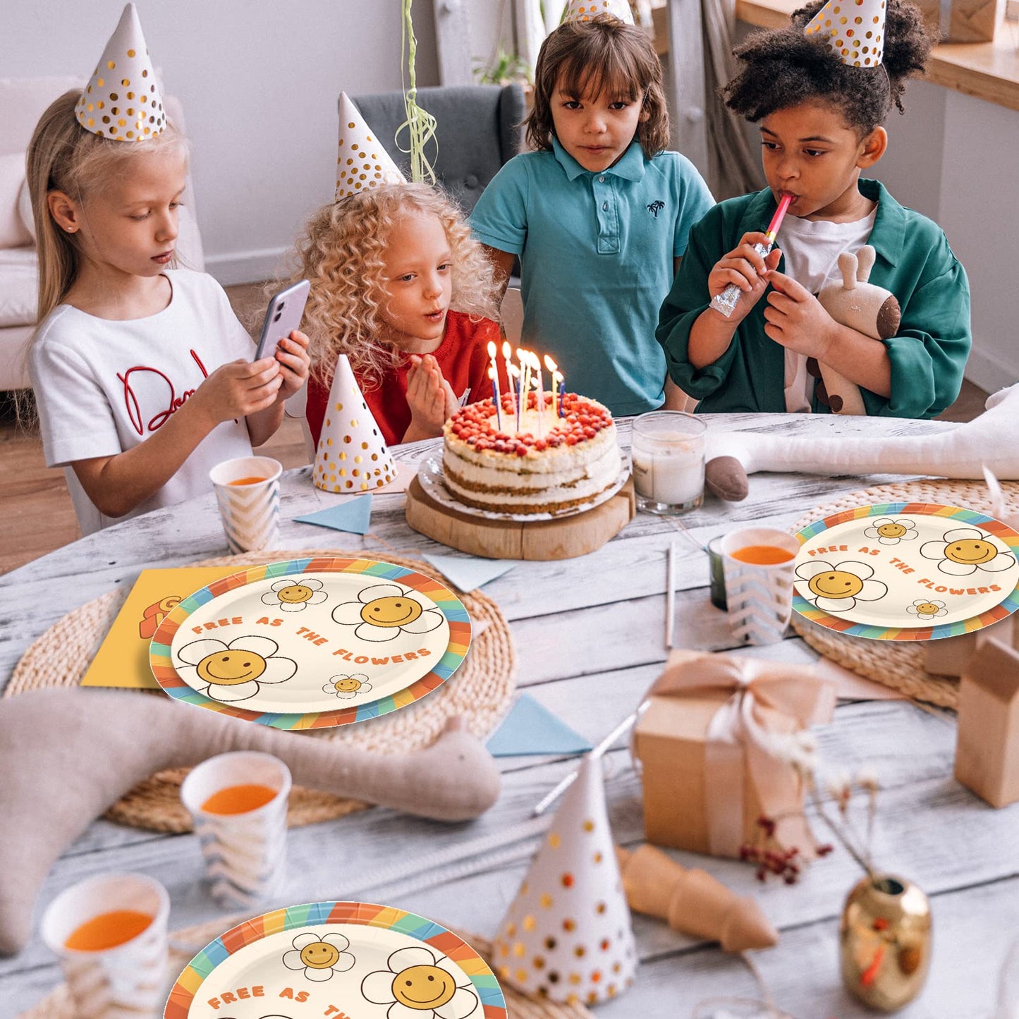 98 Pcs Groovy Birthday Tableware Set Retro Daisies Flowers Theme Party Decorations Paper Plates Napkins Forks for Wedding Birthd