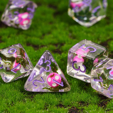UDIXI 7PCS Polyhedral Dice DND, D&D Dice Set Filled with Mushroom and Seaweed for Role Playing Dice Games as DND RPG MTG Table G