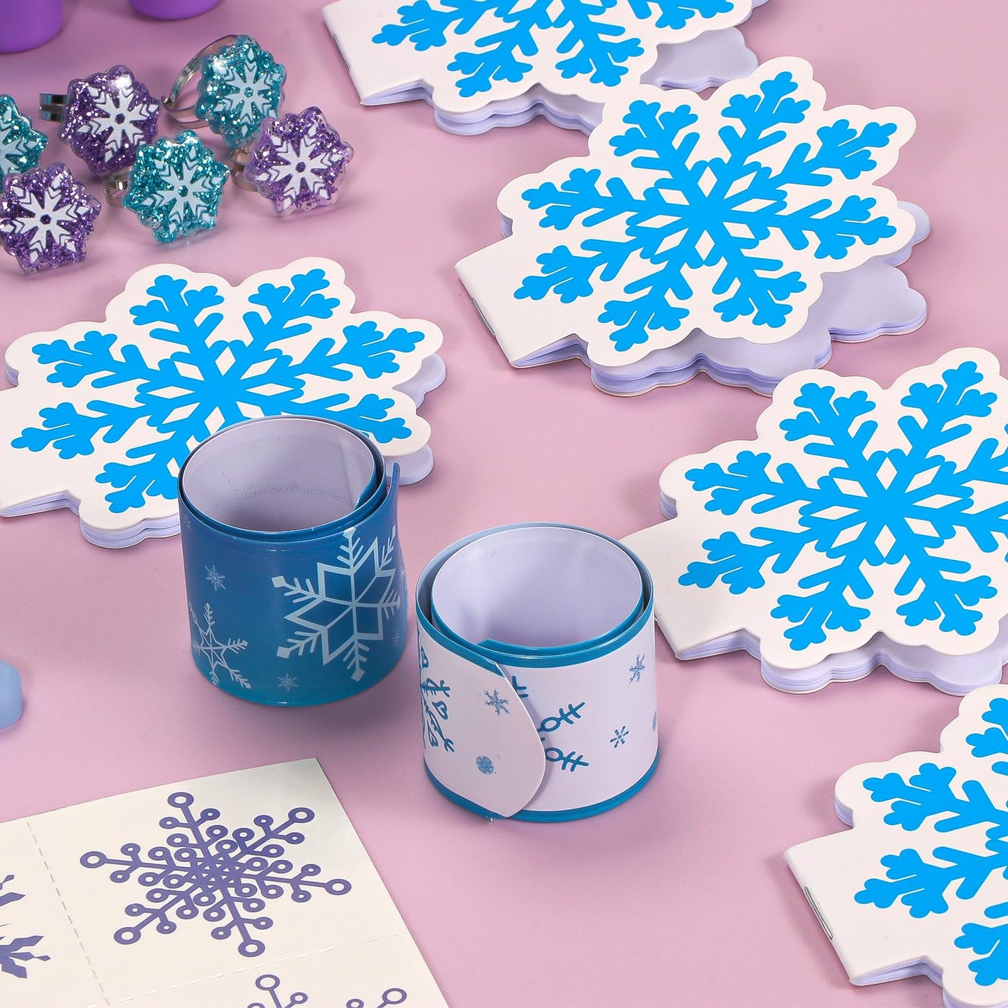 Atonofun 146 Pcs Snowflake Party Favors, Goodie Bag Stuffers, Gift Bags Filler, Classroom Reward Prizes, Bulk Small Toy, Snowfla