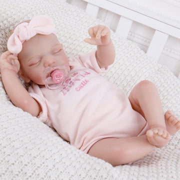 EKOKIZ Reborn Baby Dolls 18-Inch Soft Skin Realistic Baby Dolls Cloth Body Sleeping Girl Baby Dolls That Look Real Newborn Baby 