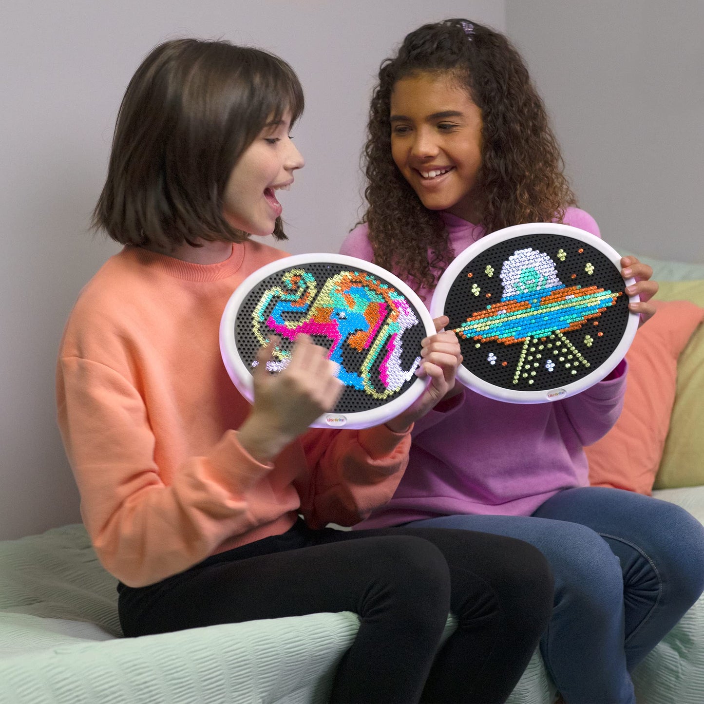 Lite Brite High Definition Light Up Toy - Oval, Multicolor, 650 Mini Pegs, 8 HD Design Templates, Ages 6+ - Model 02250