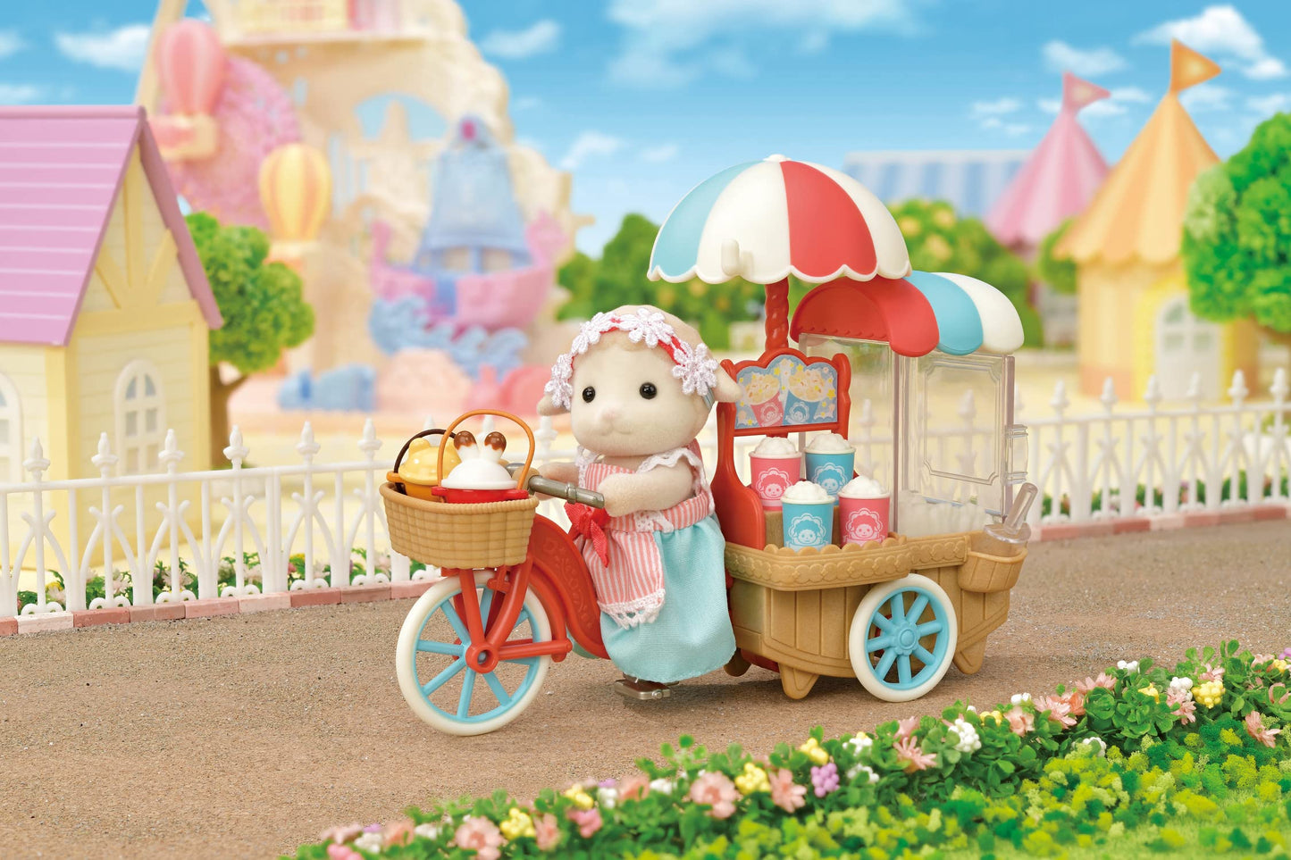 Calico Critters Popcorn Trike Playset with Figure & Accessories, Multicolor, Model CC2026, Fun Dollhouse Toy for Kids