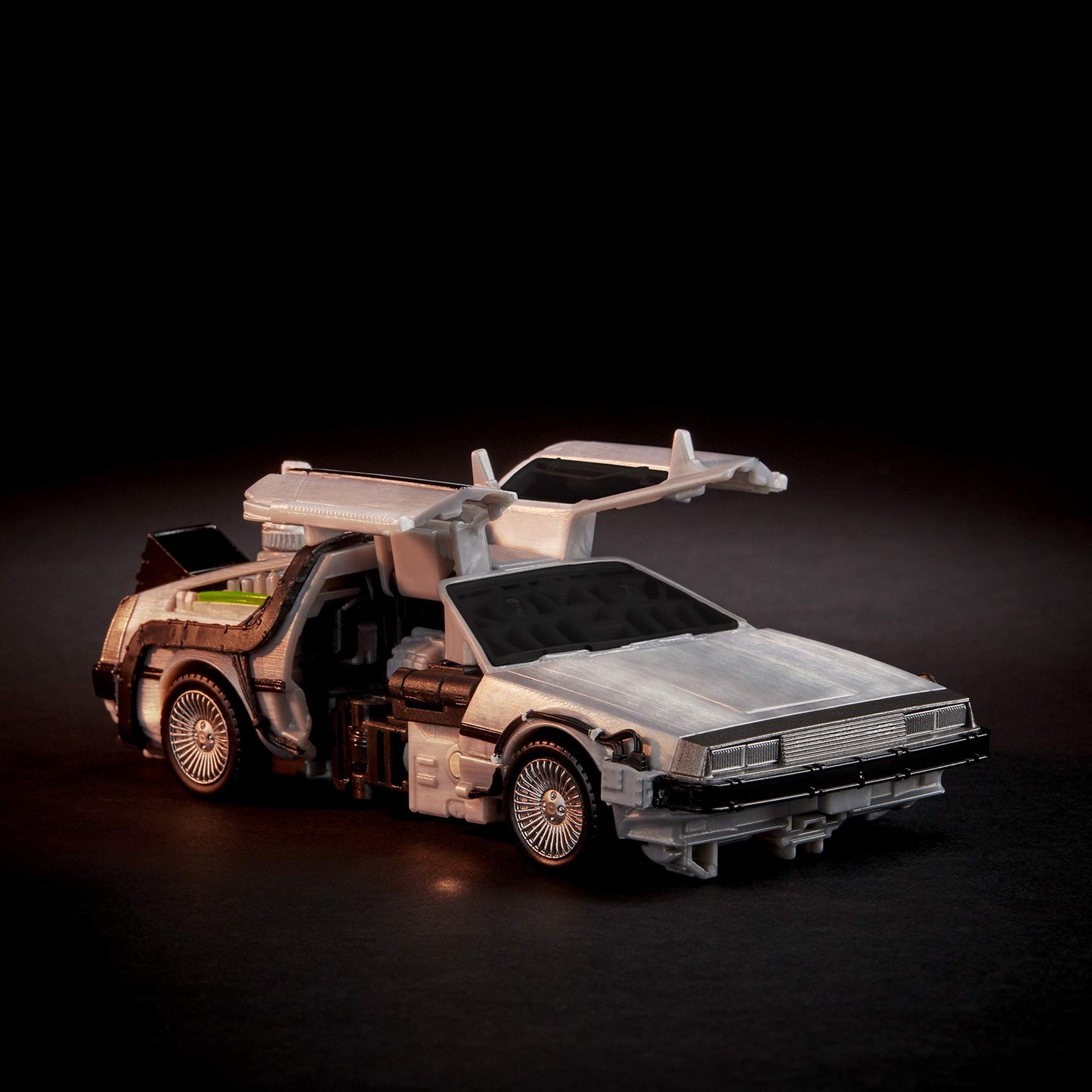 Transformers Toys Generations Collaborative: Back To The Future Mash-Up, Gigawatt - Back To The Future-35 Edition - Ages 8 And Up, 5.5-Inch